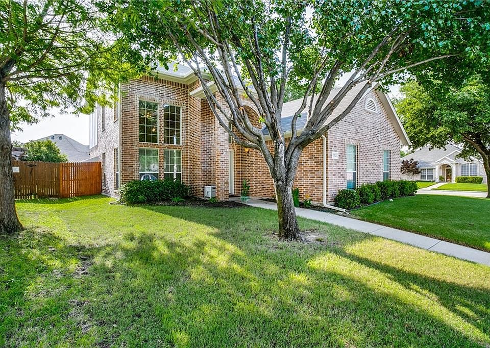 1st image of 6712 Lucas Ln