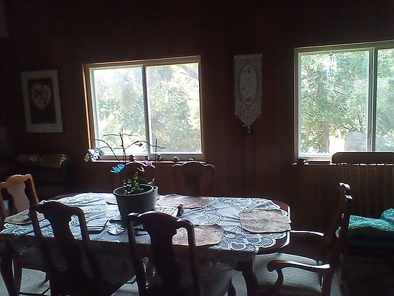  Sunset Dining