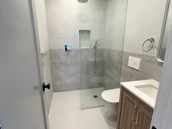 56 Douglass Street image 13 of 17