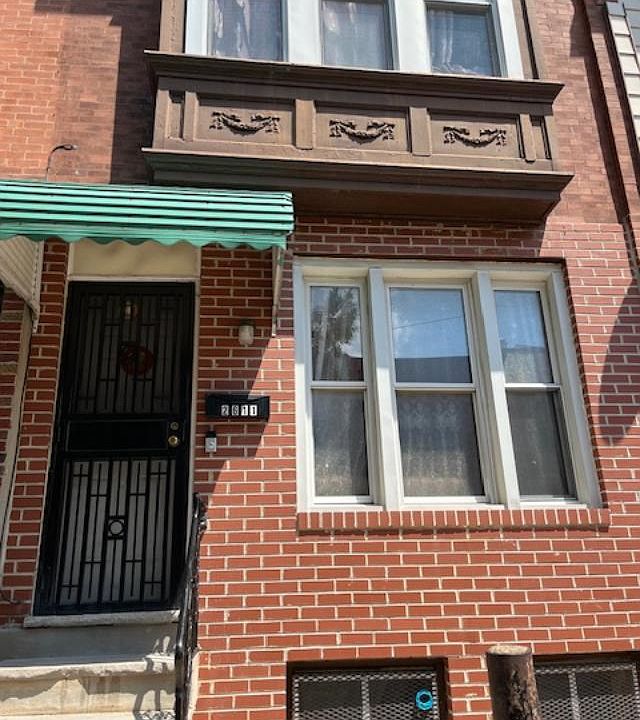 1st image of 2611 S Sheridan St