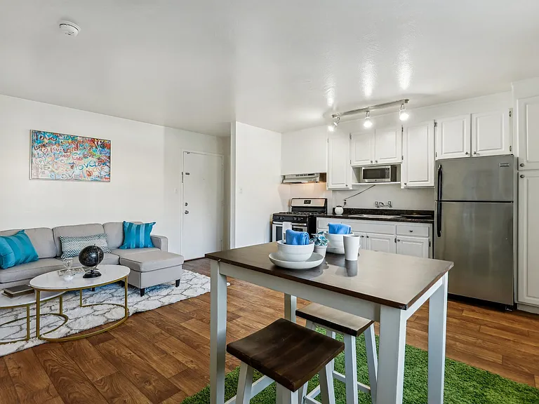 Academy Lane Apartment Homes — Photo 14