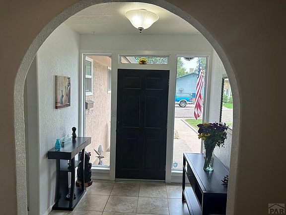 5th image of 1724 Bonny Brae Ln