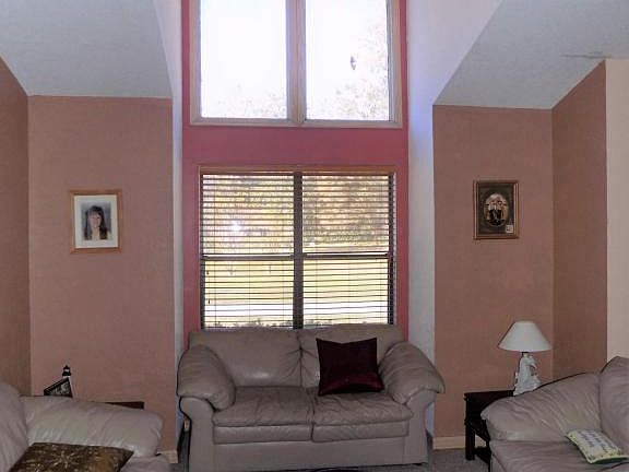 5th image of 4701 SE 35th Ave