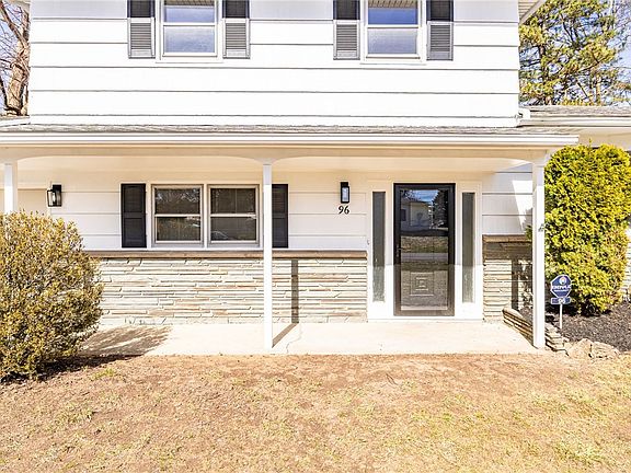 3rd image of 96 Flagstaff Dr