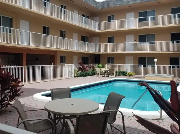 7910 Taft St APT 109, Hollywood, FL 33024