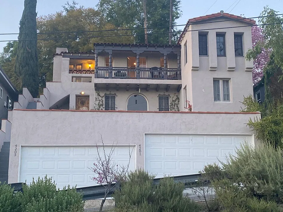 View from across Franklin Ave
