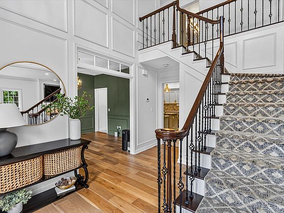5th image of 7715 Asherton Ln