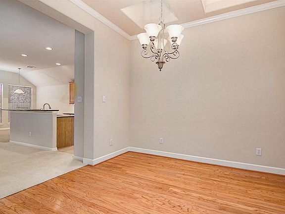 4th image of 22109 Lancelot Oaks Dr
