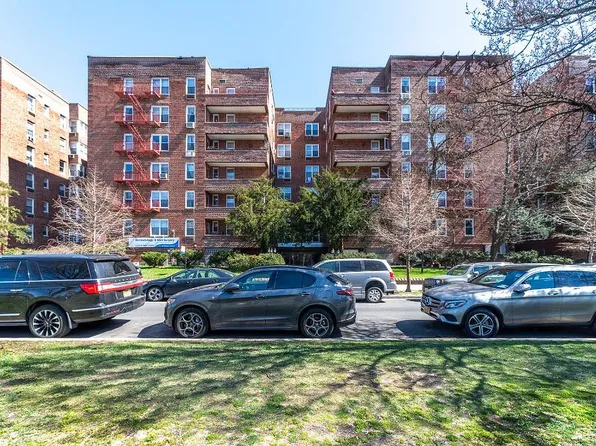 2727 Ocean Pkwy APT E28, Brooklyn, NY 11235
