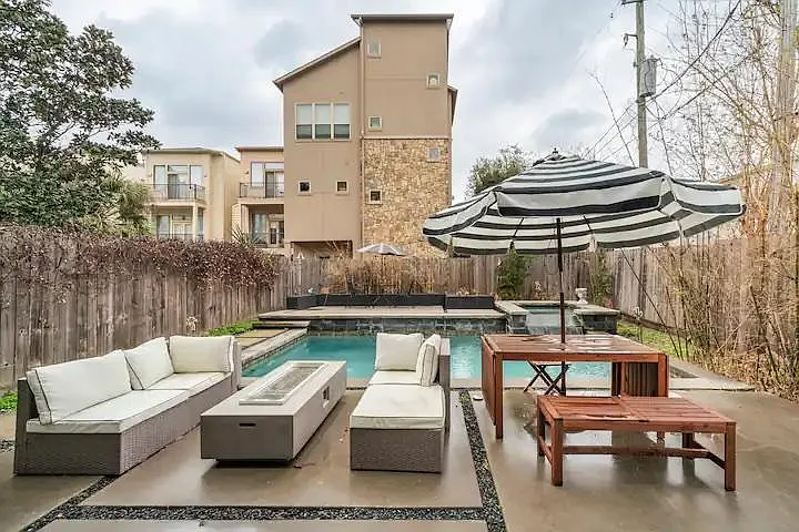 5202 Rose St — Photo 5