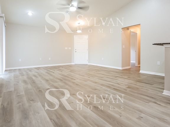 3rd image of 34910 Highbury Ln