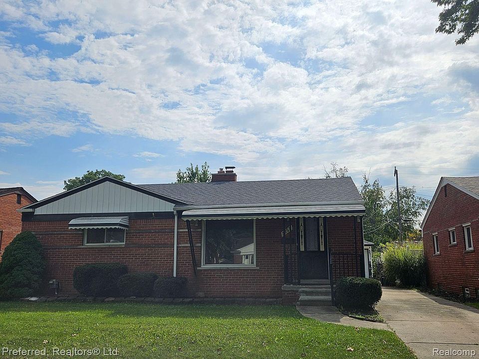 1st image of 31707 Mackenzie Dr