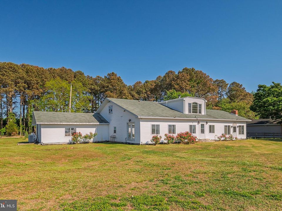 1st image of 23163 Rolfe Ln