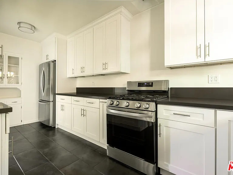 2955 Berkeley Ave — Photo 5