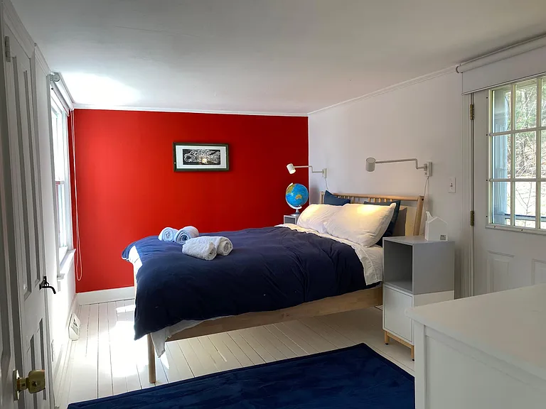 The queen bedroom downstairs