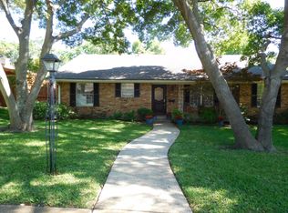 10946 Ridgemeadow Dr, Dallas, TX 75218