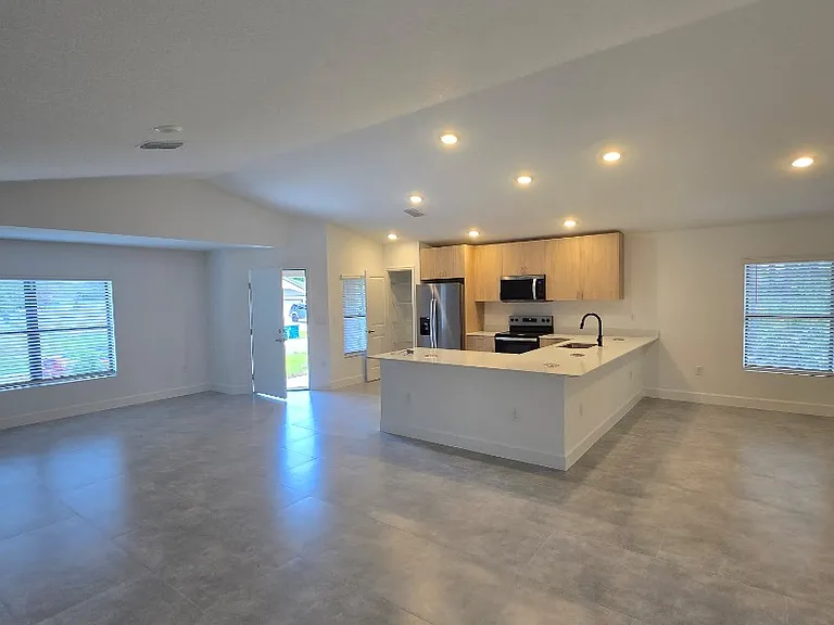 1659 Javier St #1 — Photo 8