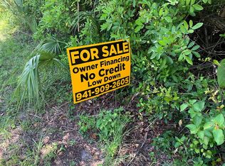 425 Flamingo Blvd, Port Charlotte, FL 33954
