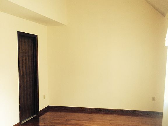 2nd image of 8 De Marchis Dr