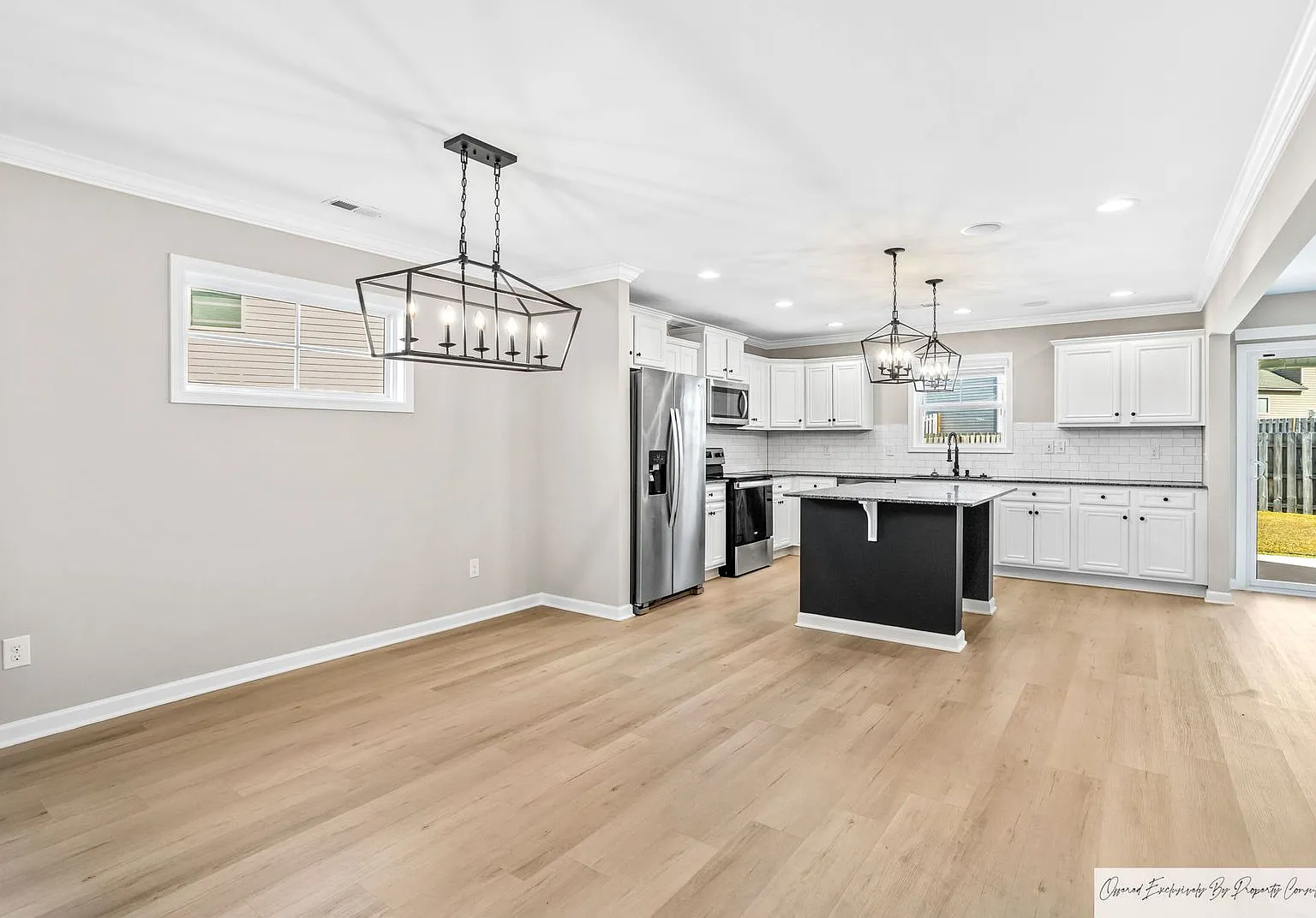 Stunning 5 Bedroom Home In Walnut Creek — Photo 3