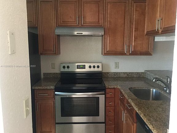 3rd image of 4171-4179 NW 114th Ave #4173