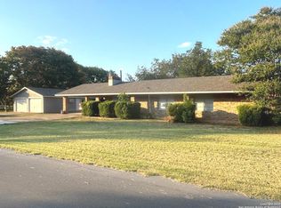 340 Briarwood Dr, San Marcos, TX 78666