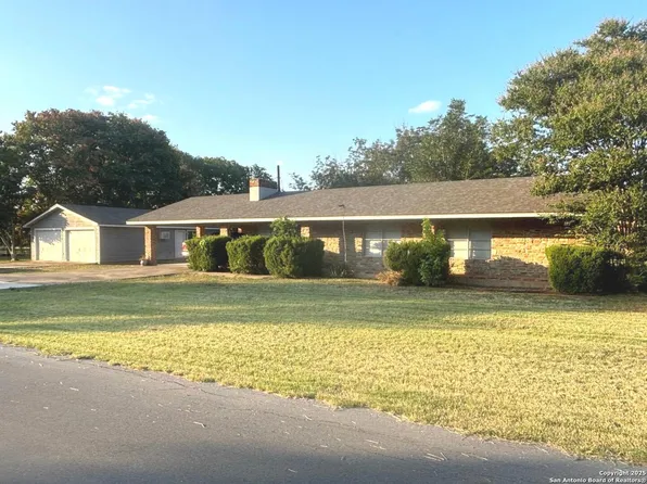 340 Briarwood, San Marcos, TX 78666