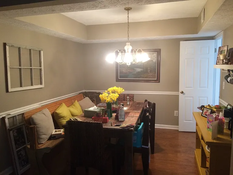 103 Wenwood Cir — Photo 2