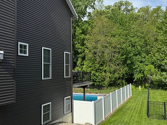 4th image of 4105 Eagle Rock Ct SW