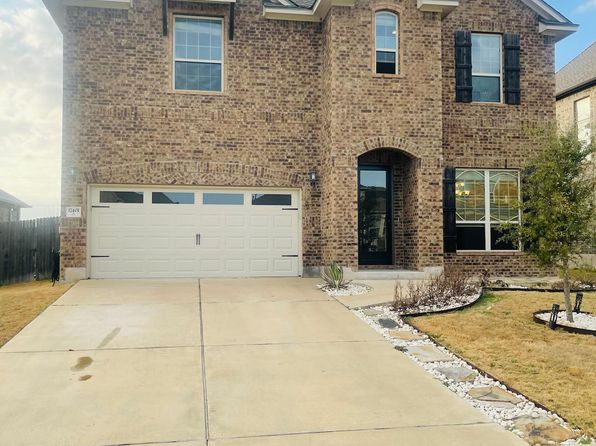 17401 Silent Harbor Loop