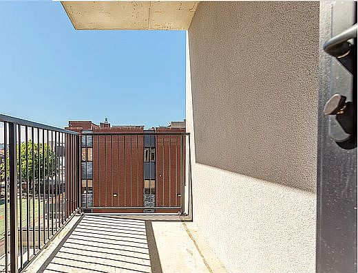 5th image of 2811 Tilden Ave #4D