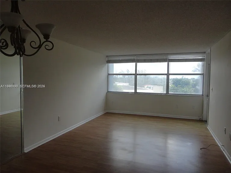 1300 NE Miami Gardens Dr #616E — Photo 10