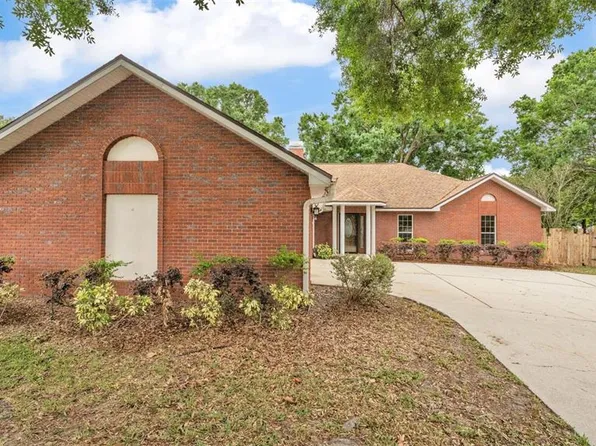 1205 Scottsland Dr, Lakeland, FL 33813