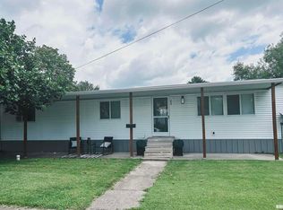 304 S Douglas St, Pinckneyville, IL 62274