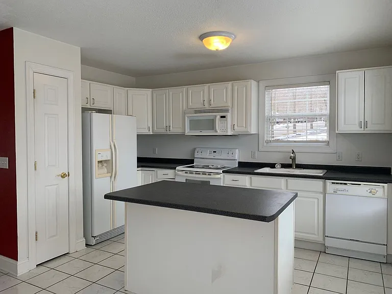 190 Willow Oak Dr — Photo 5