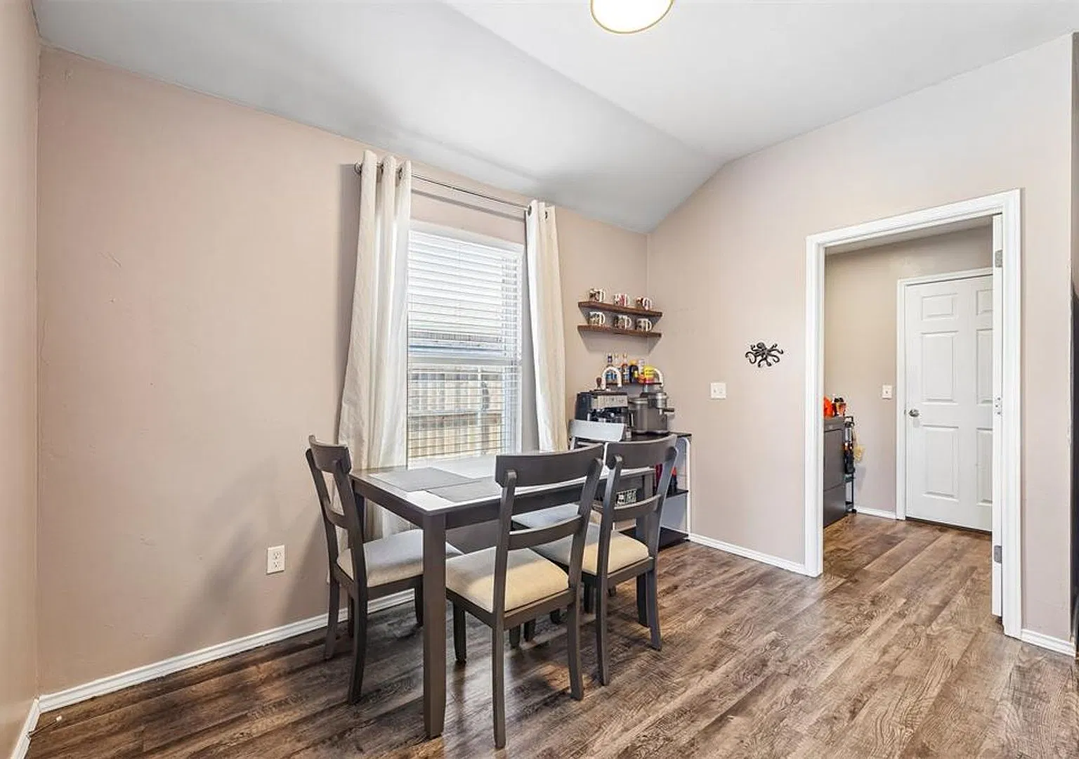 Updated 3-Bedroom Home in Newcastle — Photo 4