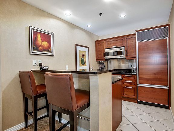 4th image of 145 E Harmon Ave #3221
