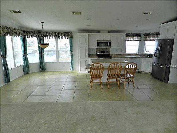 2nd image of 721 Kingfish Ct