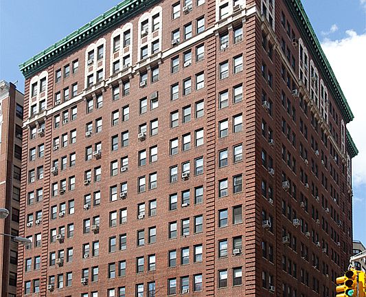 4th image of 875 W End Ave #6C