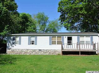 1446 Carter Grove Rd, Hazel Green, AL 35750