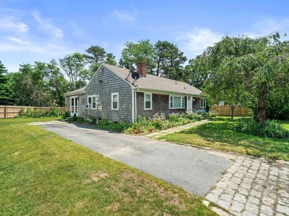 4 Thach Lane, Hyannis, MA 02601