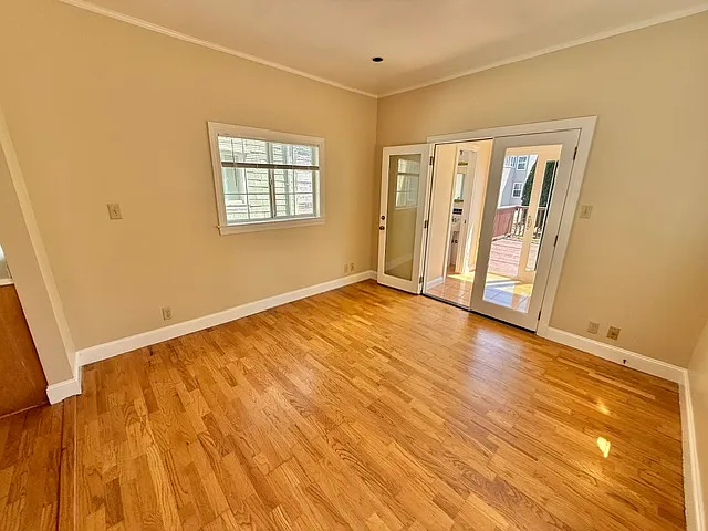 458 21st Ave — Photo 5