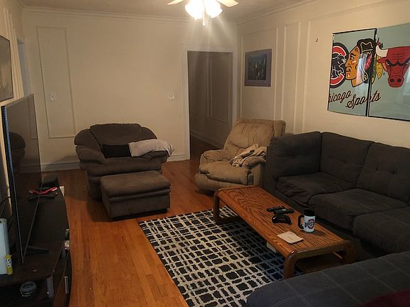 4th image of 2833 N Cambridge Ave #1BX