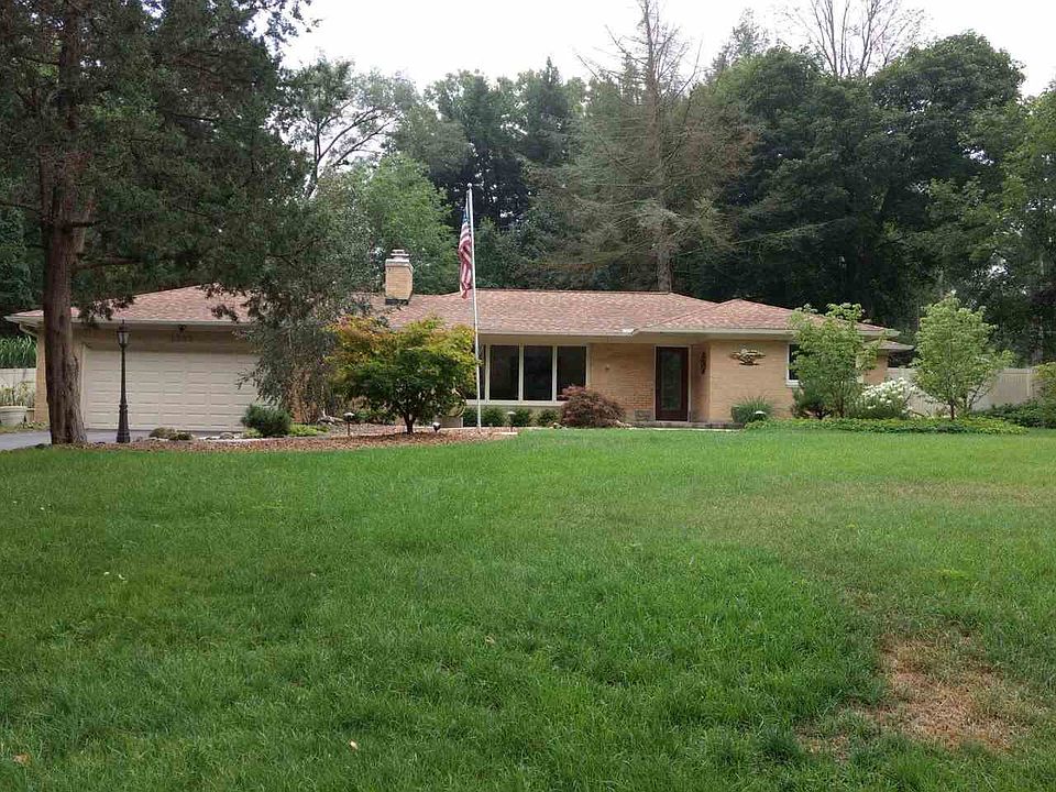2nd image of 1325 Austscot Dr