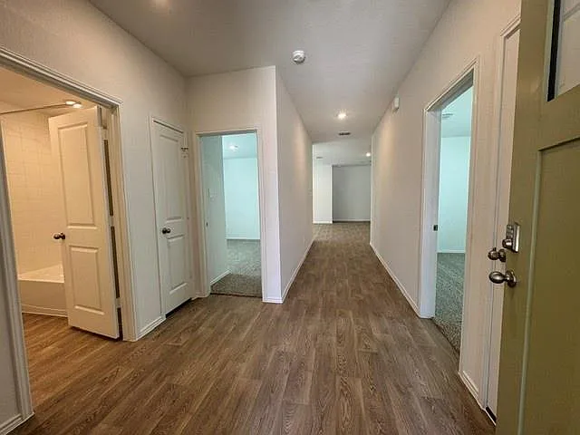4 bed, 2.0 bath, 1480 sqft, $2,000 — Photo 3