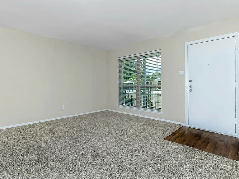Reserve at Forest Ridge — Photo 8