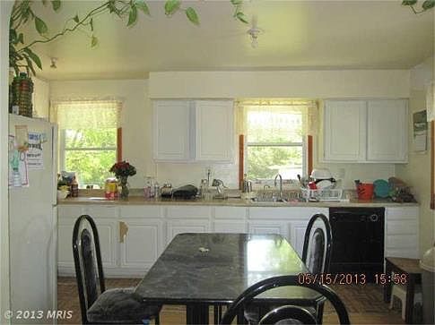 4th image of 1414 E St