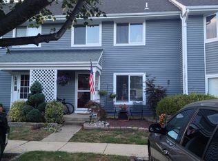 73 Regal Dr, Monmouth Junction, NJ 08852