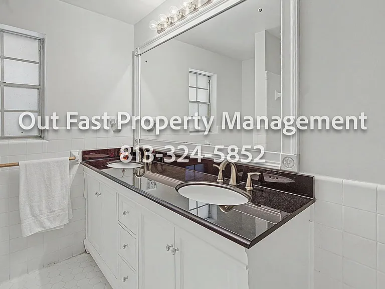 639 Howard Ave — Photo 24