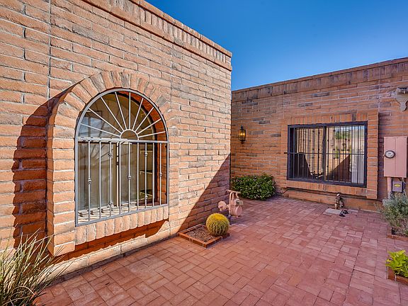 3rd image of 4620 N Avenida Ronca